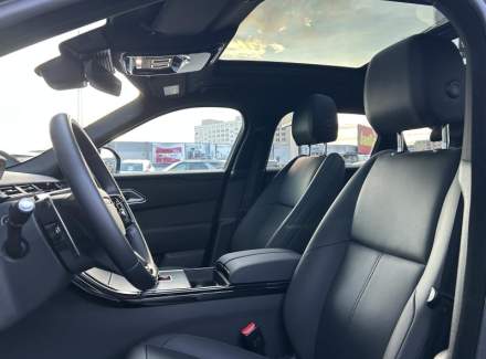 Land Rover - Range Rover Velar