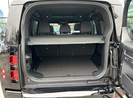 Land Rover - Defender