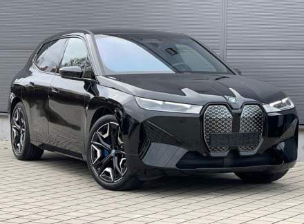 BMW - iX