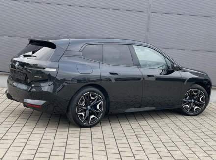 BMW - iX