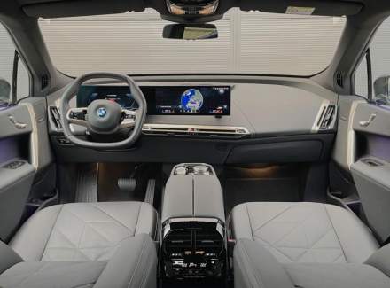 BMW - iX