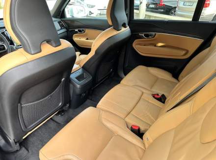 Volvo - XC90