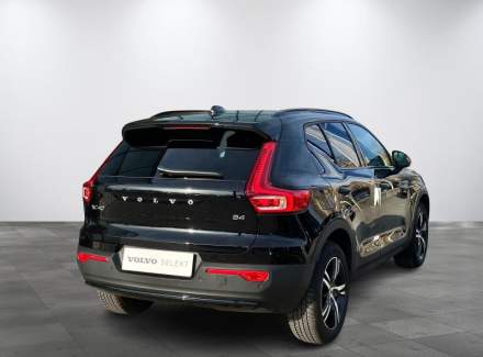 Volvo - XC40