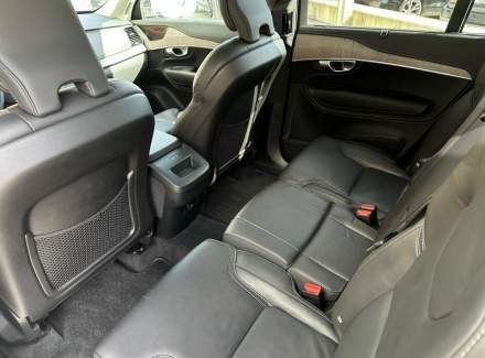 Volvo - XC90