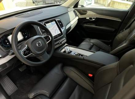 Volvo - XC90