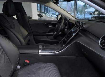 Mercedes-Benz - C-class