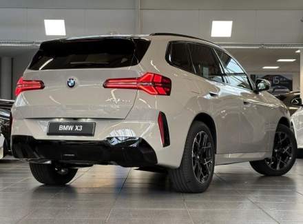 BMW - X3