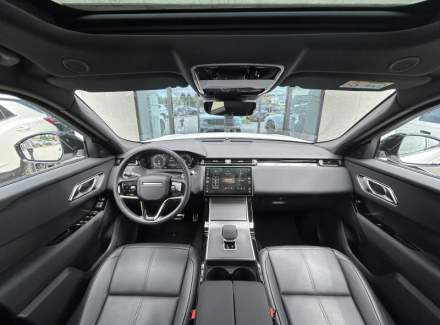 Land Rover - Range Rover Velar