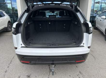 Land Rover - Range Rover Velar