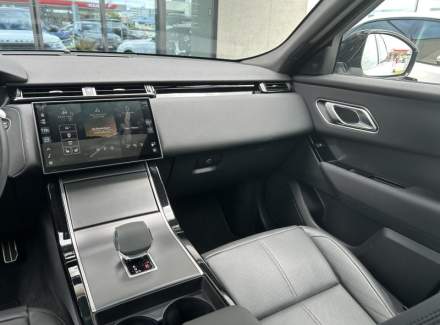 Land Rover - Range Rover Velar