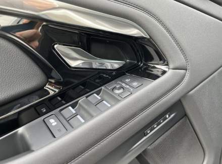 Land Rover - Range Rover Evoque