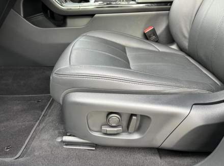 Land Rover - Range Rover Evoque