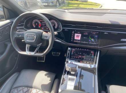Audi - SQ8