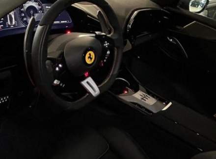 Ferrari - Purosangue