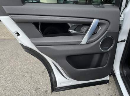 Land Rover - Discovery Sport