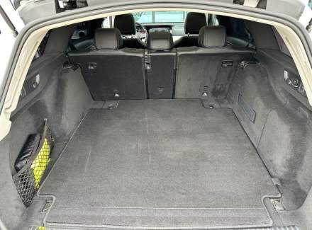 Mercedes-Benz - E-class