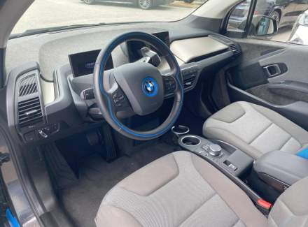 BMW - i3
