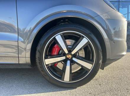 Porsche - Cayenne