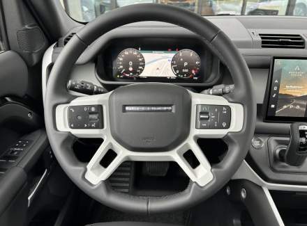 Land Rover - Defender