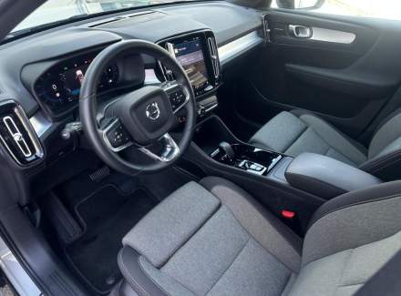 Volvo - XC40