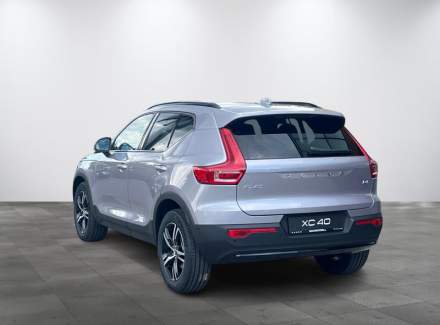 Volvo - XC40