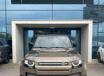Land Rover - Defender