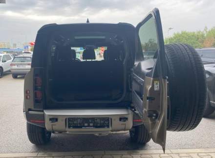 Land Rover - Defender