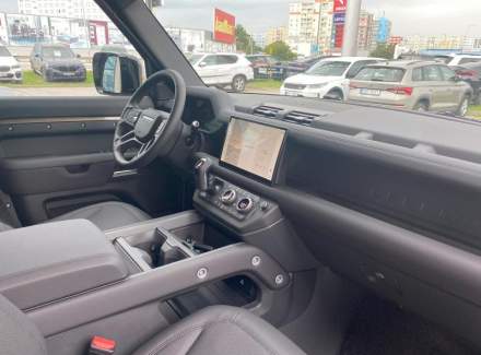 Land Rover - Defender