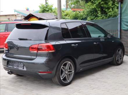 Volkswagen - Golf