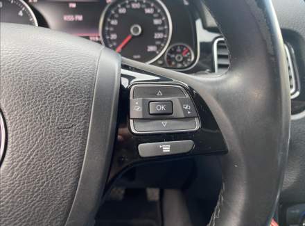 Volkswagen - Touareg