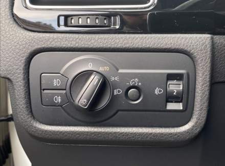 Volkswagen - Touareg