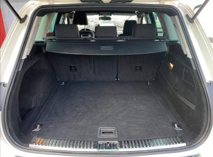 Volkswagen - Touareg