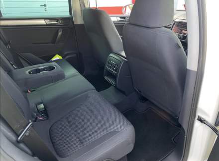 Volkswagen - Touareg