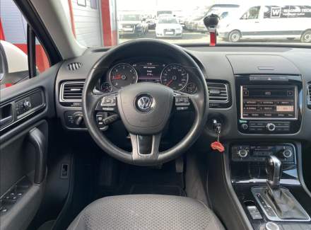 Volkswagen - Touareg