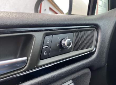 Volkswagen - Touareg