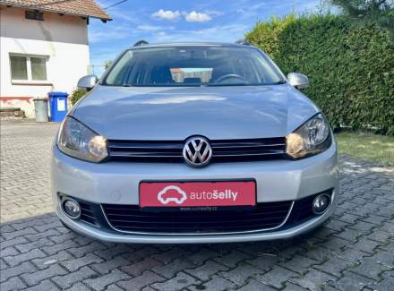 Volkswagen - Golf