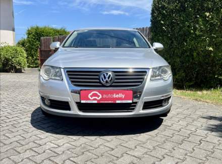 Volkswagen - Passat