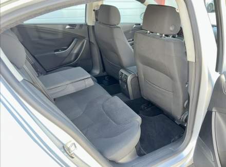 Volkswagen - Passat