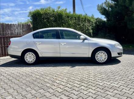 Volkswagen - Passat
