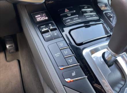 Porsche - Cayenne