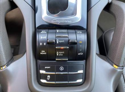 Porsche - Cayenne