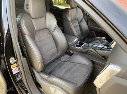 Porsche - Cayenne