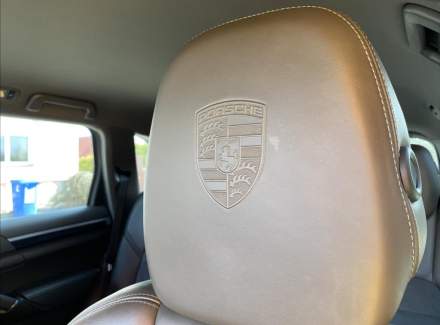Porsche - Cayenne