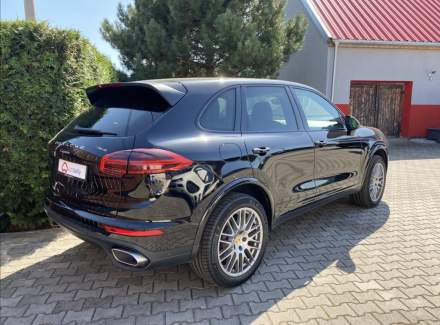 Porsche - Cayenne