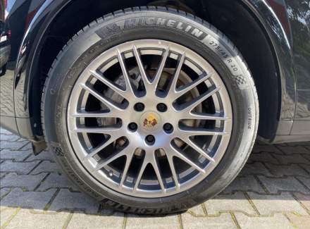 Porsche - Cayenne