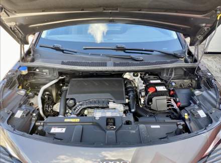 Peugeot - 3008