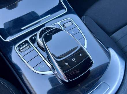 Mercedes-Benz - C-class