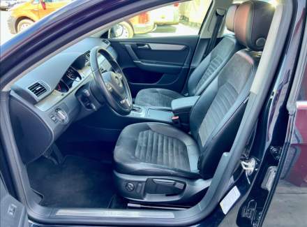 Volkswagen - Passat