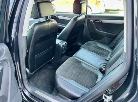 Volkswagen - Passat