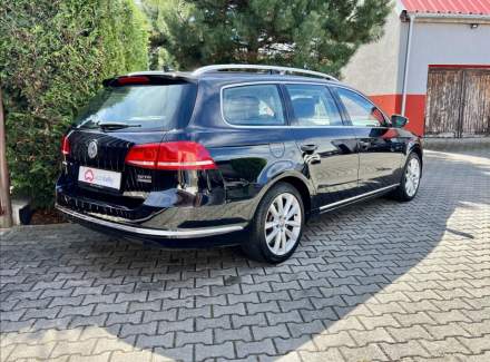 Volkswagen - Passat